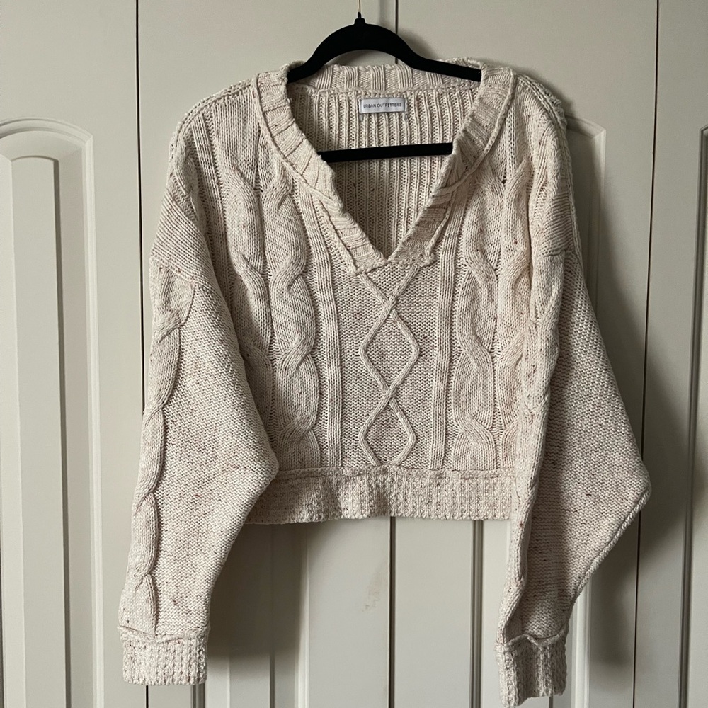 Urban Outfitters Cropped Cable Knit Swester
